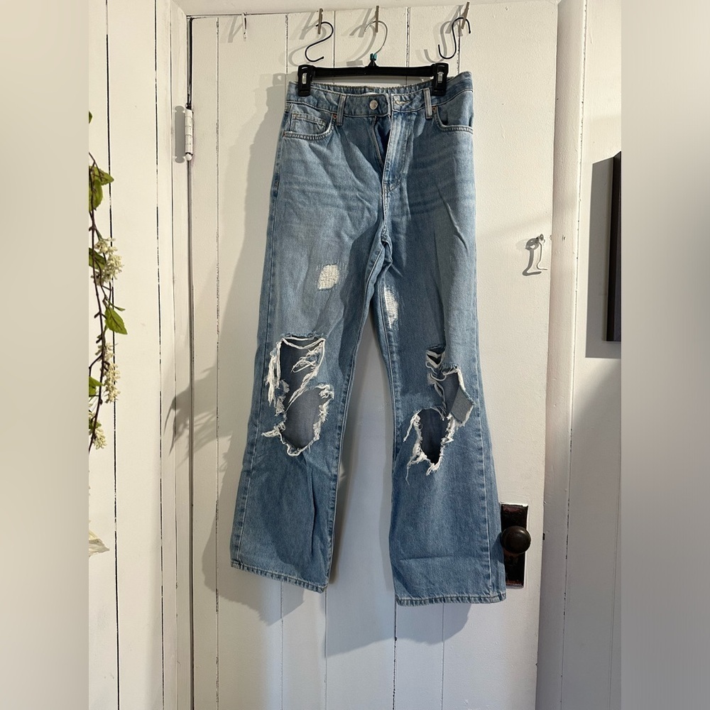 Forever 21 Light Blue Distressed Straight Leg Jeans